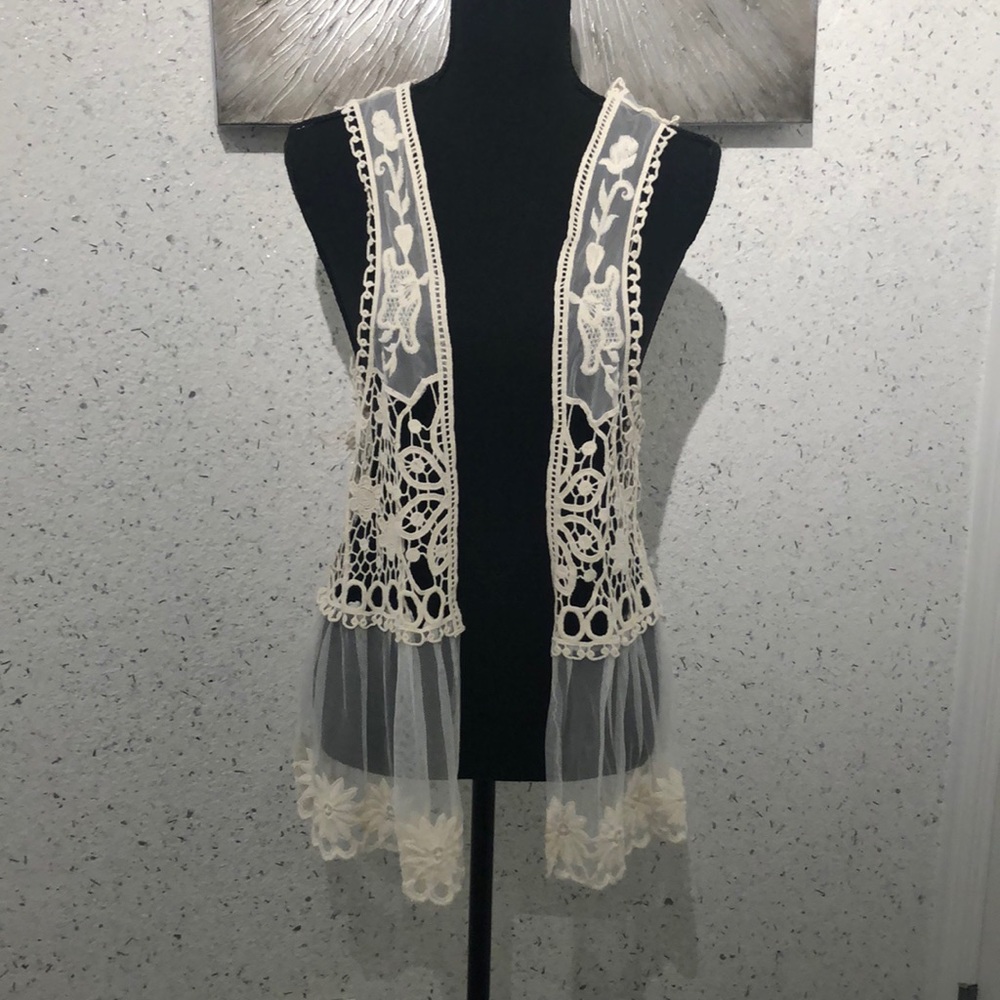 Women's Lace Vest